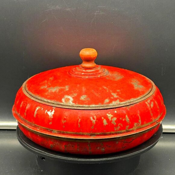 Vintage 1930's 1940's Red 3 Piece Metal Sewing Box - Picture 3 of 8